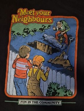 Black Horror Graphic Tee Mens XXL T-Shirt "Meet Your Neighbours"
